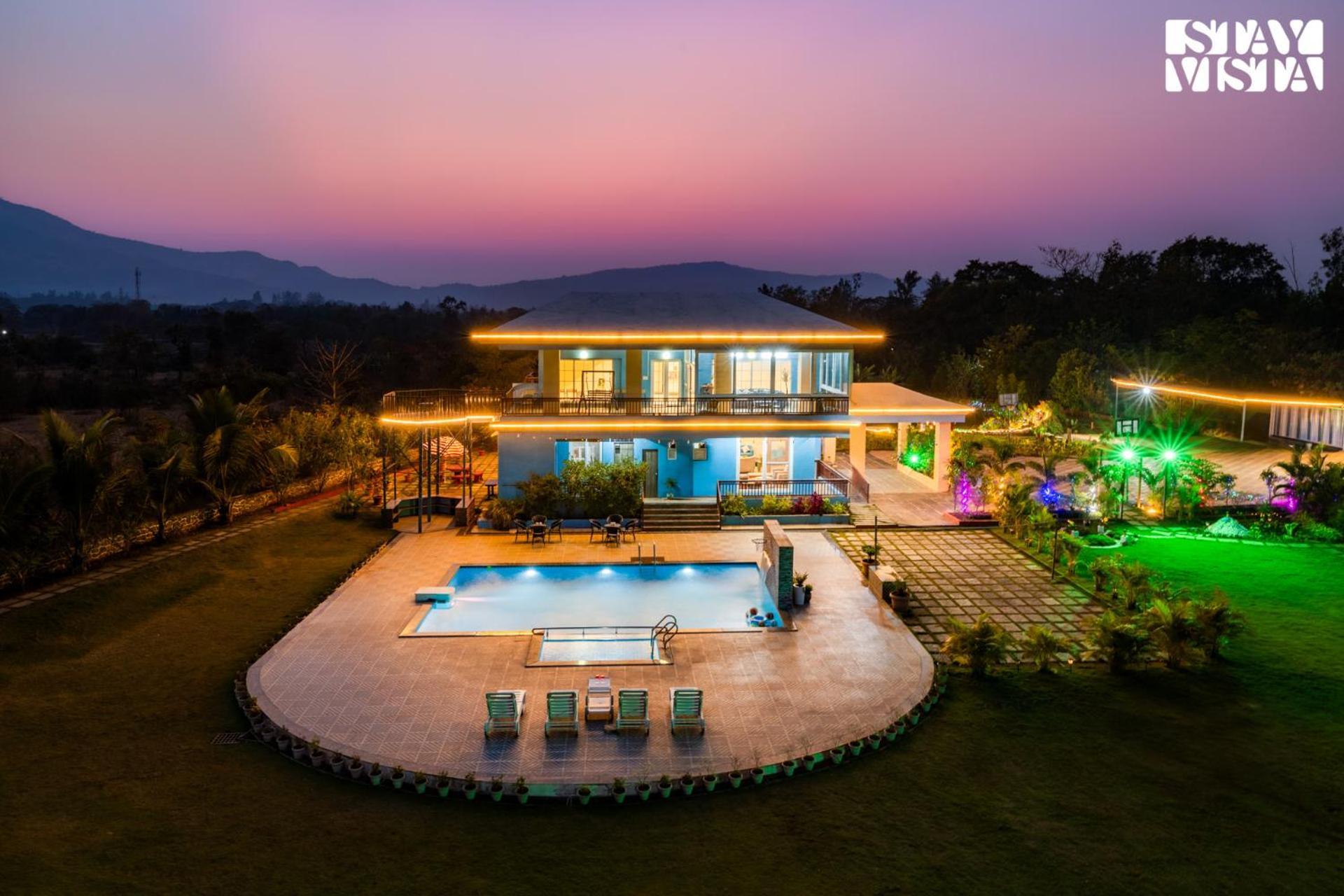 Stayvista'S Hillside Meadows - Mountainside Retreat With Farm View, Pool & Deck, Lawn & Gazebo Chinchavli エクステリア 写真